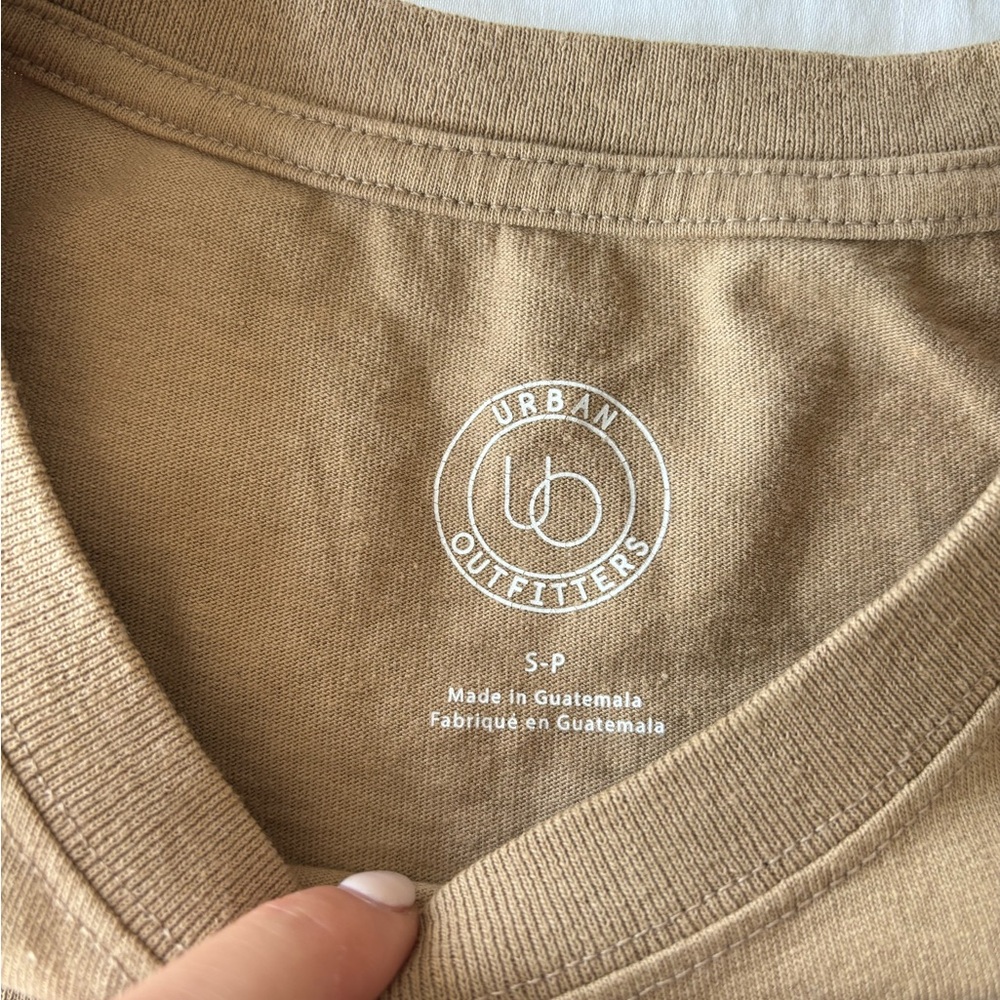 Nude and black cropped tshirt set - Picture 2 of 3